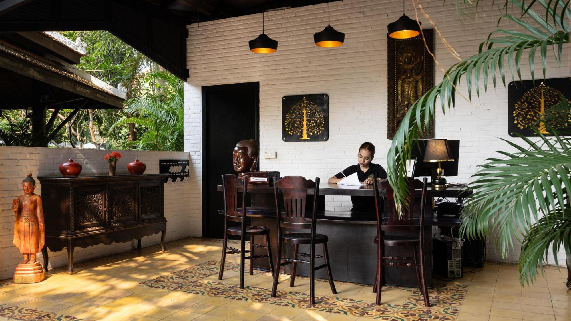 Pavillon D'Orient Boutique Hotel Siem Reap Exterior photo