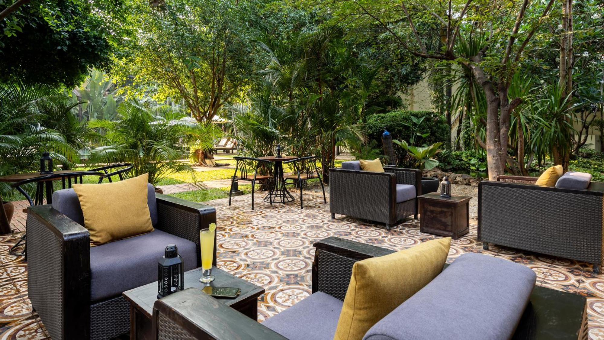 Pavillon D'Orient Boutique Hotel Siem Reap Exterior photo